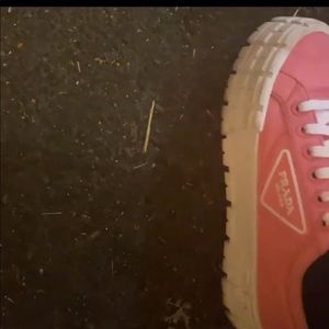 Worn 3 times! Like new! Still in season!